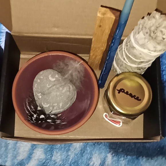 Witchy Box - Picture 4 of 4